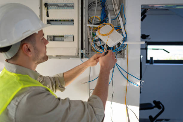 Best Affordable Emergency Electrician  in Seco Mines, TX